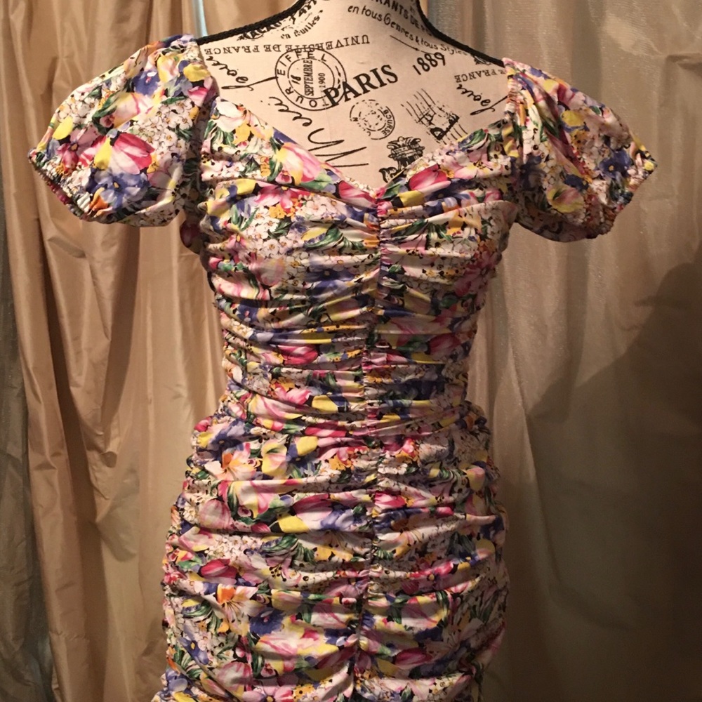 Romper - Picture 3 of 4